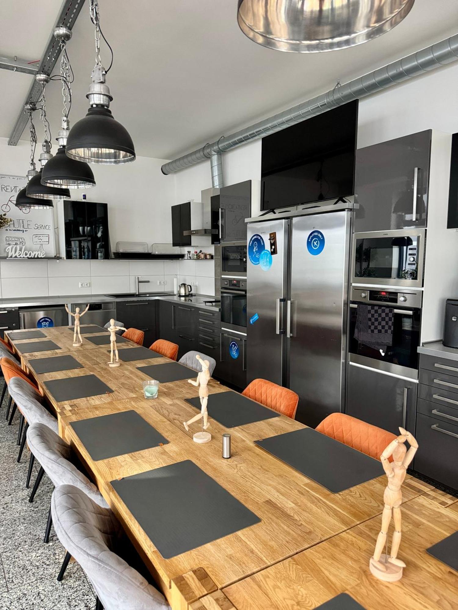 Aparthotel Pumpengasse วอล์ฟสบวร์ก ภายนอก รูปภาพ